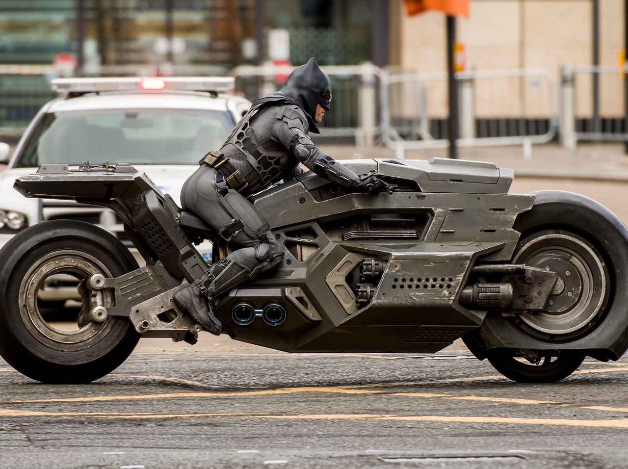 新バットマンのバイクがかっこよすぎて震える！乗っているのは…？【写真アリ】