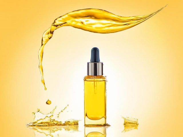 手洗いで爪が乾燥？「あるオイル」が二枚爪やヒビ割れに効果的と話題