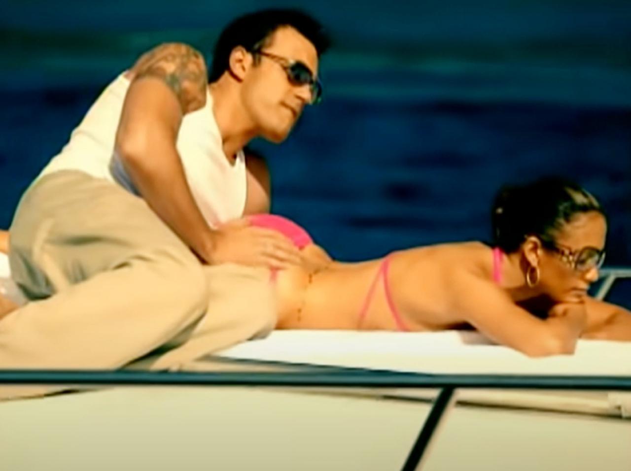 復活愛のジェニファー・ロペス&ベン・アフレック、19年ぶりにあの名シーンを完全再現