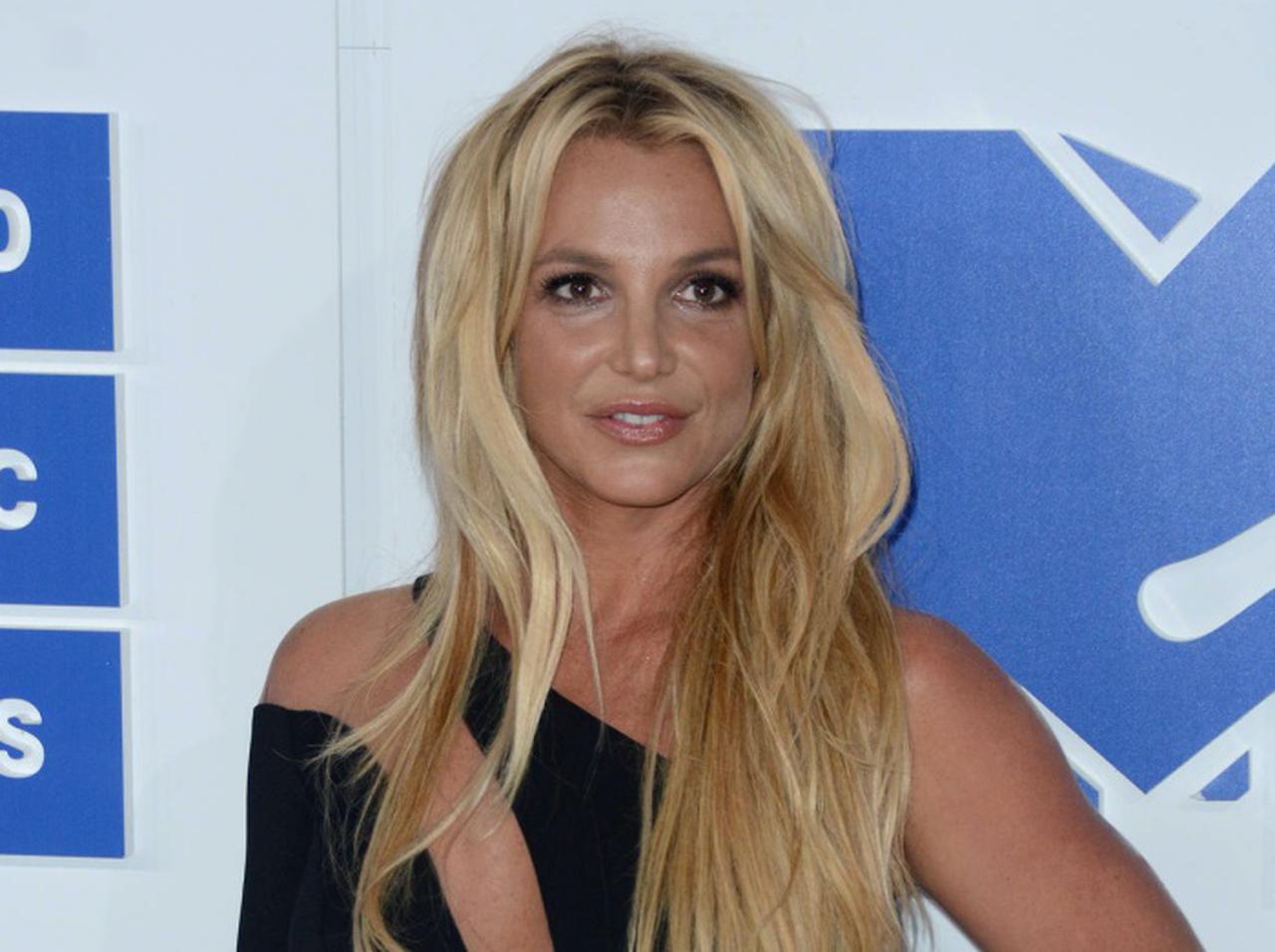 ブリトニー・スピアーズ、初めて自ら「#FreeBritney」と投稿して裁判の進展を祝福