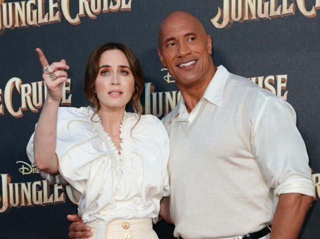 エミリー・ブラント、『ジャングル・クルーズ』で共演のドウェイン・ジョンソンの「ダジャレ」にうんざり