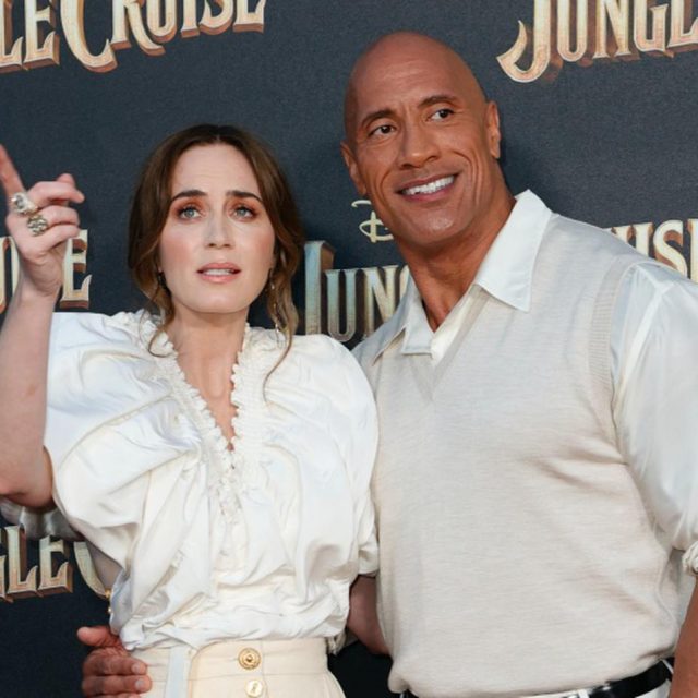 エミリー・ブラント、『ジャングル・クルーズ』で共演のドウェイン・ジョンソンの「ダジャレ」にうんざり