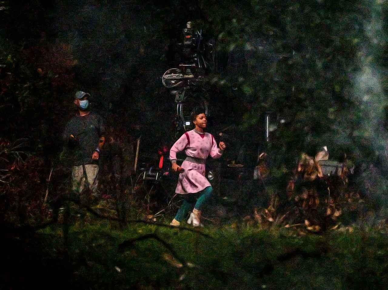 『ストレンジャー・シングス』妹エリカ、背が伸びて大人に…！撮影で全力疾走【写真アリ】