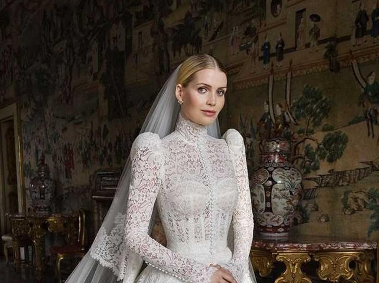 ダイアナ妃姪、32歳年上の富豪と結婚！ウェディングドレスは自身と縁があるブランド