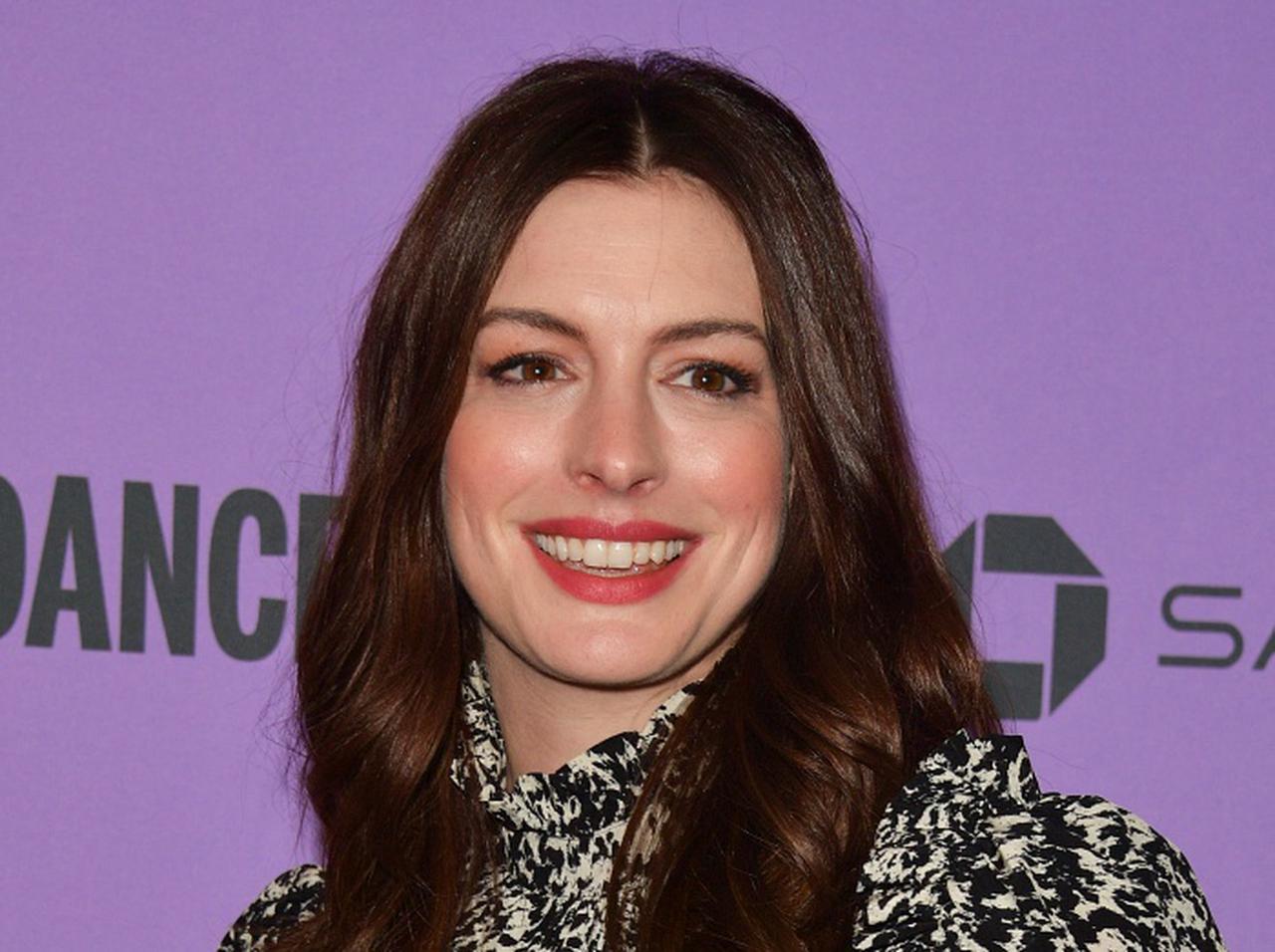 アン・ハサウェイ、デビュー作『プリティ・プリンセス』20周年をお祝い!続編はある?