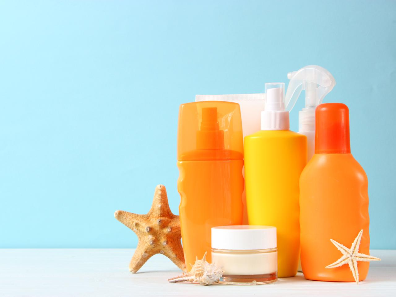 メイクの上からでもOK！日焼け止めの“塗り直し”におすすめのアイテム2つ