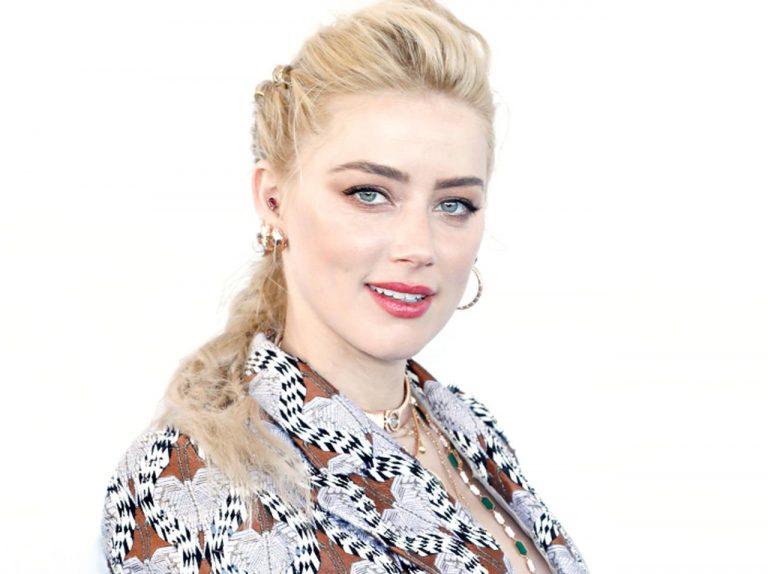 アンバー・ハード、代理母出産でシングルマザーに 春に第1子迎えていた