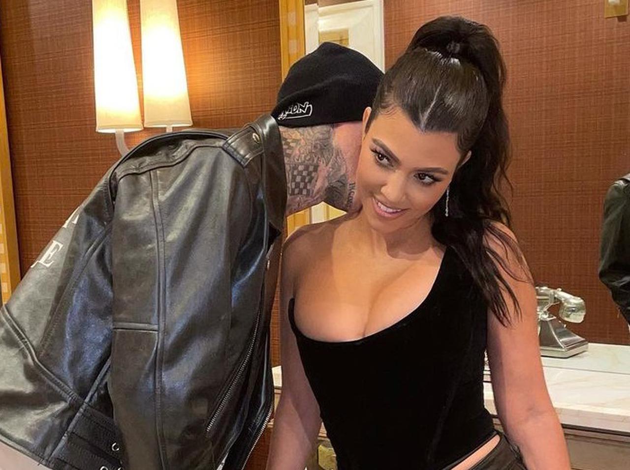 もしかして『血液ブーム』!?コートニー・カーダシアン、恋人トラヴィスの「血を吸いたい」