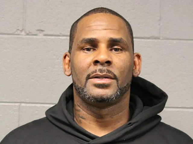 R.ケリー、マクドナルドで出会った17歳少年にも性的虐待の疑い 検察が証拠提出