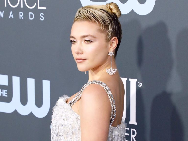 夏の髪型の参考に！フローレンス・ピューから学ぶ“こなれ感”たっぷりのヘアアレンジ5選