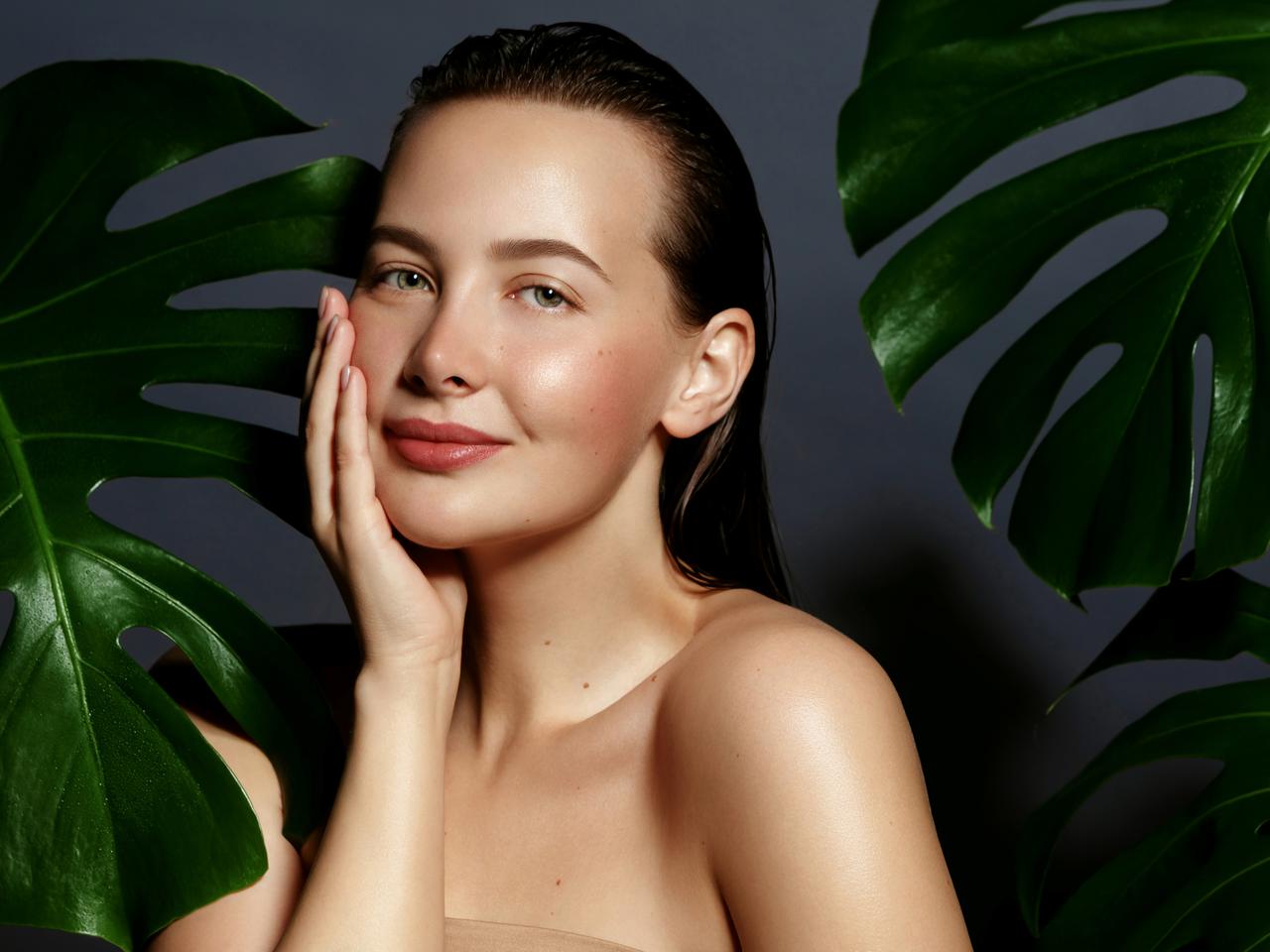 3通りの使い方!“極上のツヤ”を演出する新発想の「美容液」がすごい