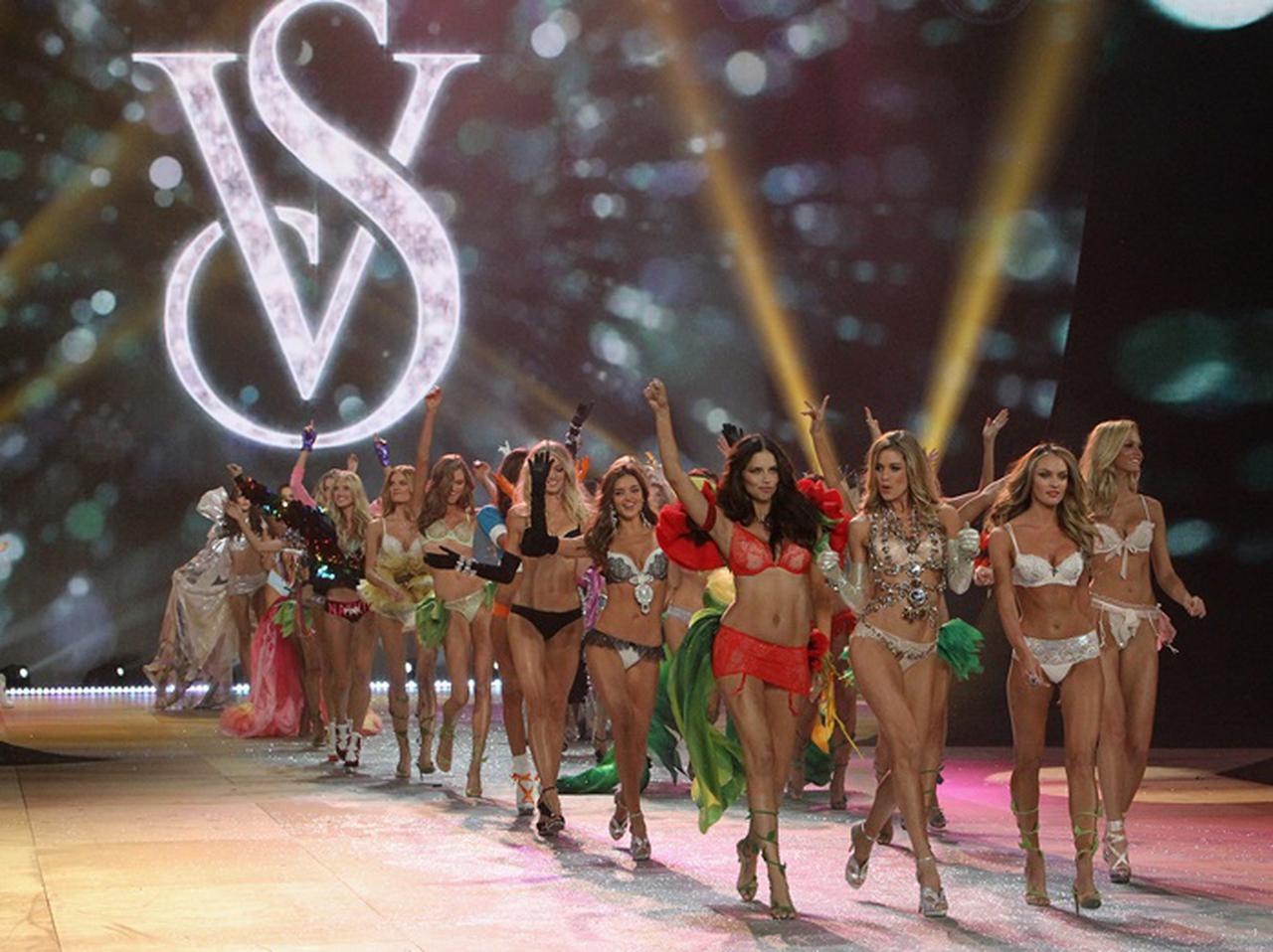 ヴィクトリアズ・シークレット、ファッションショーが新しくなって帰ってくると明言