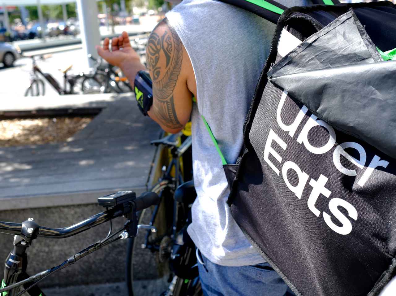 ウーバーイーツ配達員も大変なんです…、配達員のこの「努力」に気づいてた?