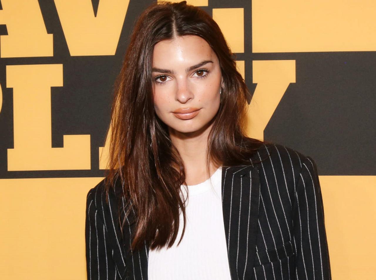 エミリー・ラタコウスキー、育児批判に反論「他人にダメな母親と言われる筋合いはない」