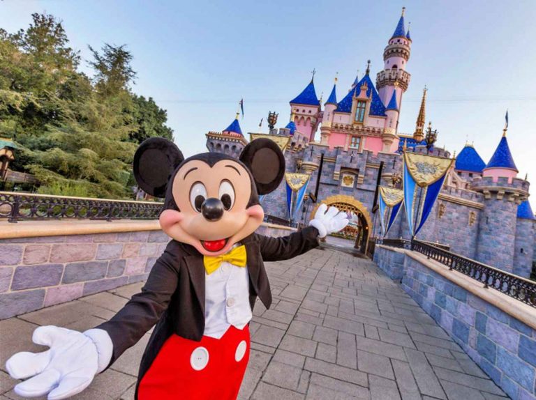 ディズニーランドで「夢がぶっ壊れる瞬間」をゲストが目撃してしまう【動画アリ】