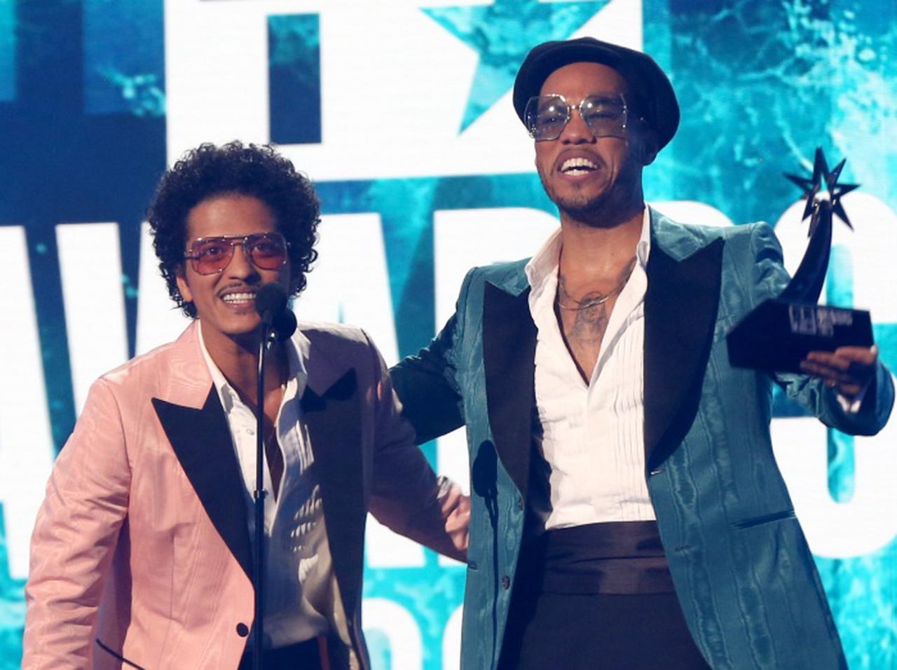 ブルーノ・マーズ、シルク・ソニックに関する重要情報を明かす