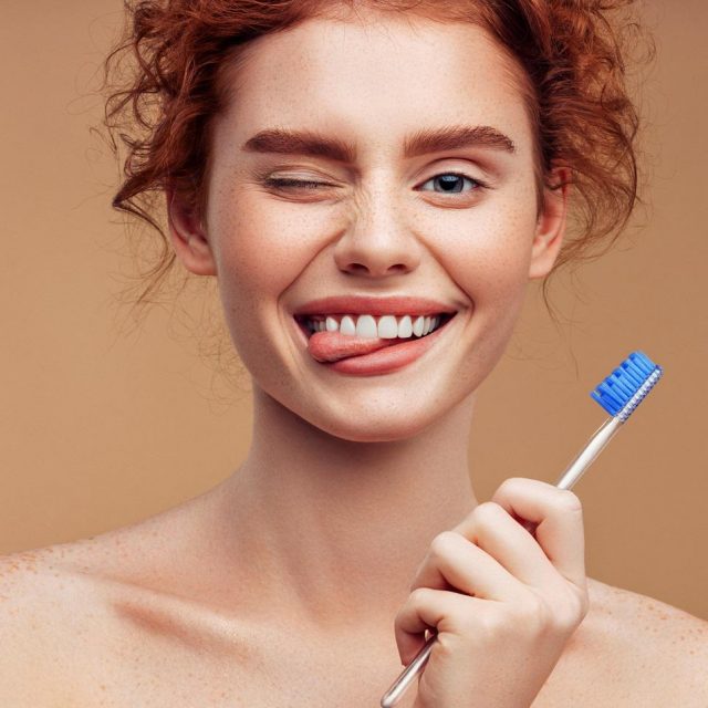 毎日のデンタルケア、正しい順番でできてる？歯科医が勧める毎日の歯のケア方法