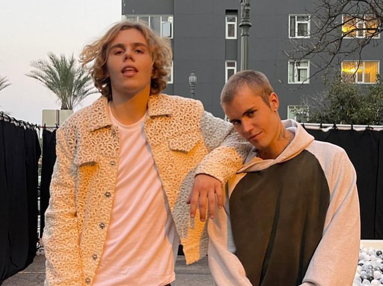 17歳のザ・キッド・ラロイ、オーストラリア出身アーティストとして初めて「世界1位」を獲得の快挙