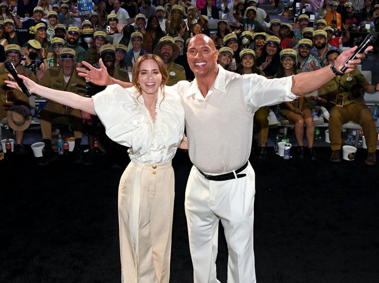 ドウェイン・ジョンソンの「キスシーン」を見て共演者が放った『言葉』が絶妙すぎる