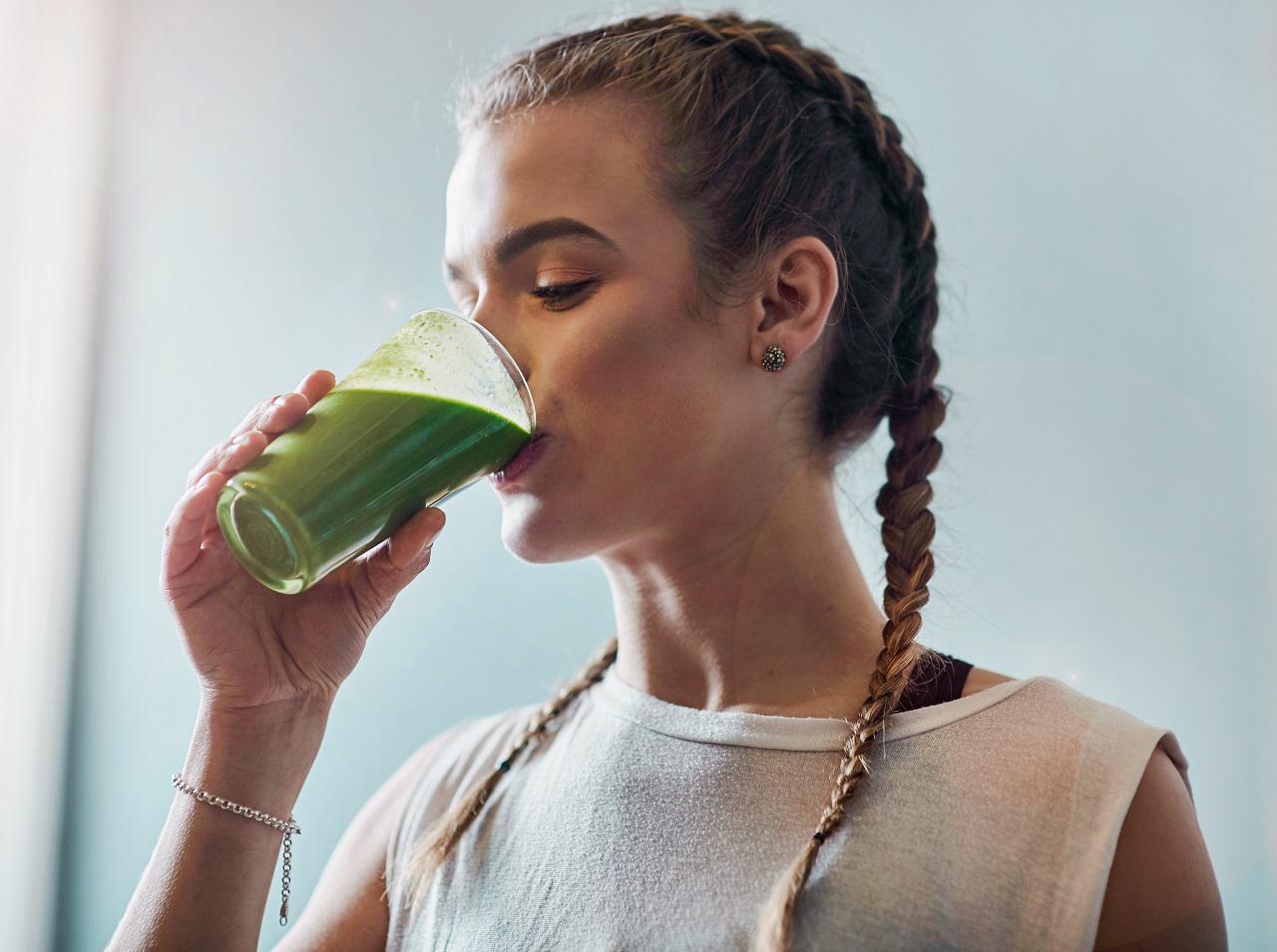 プロが勧める「理想のスムージー」は?ダイエットにぴったりの1杯をつくるコツ