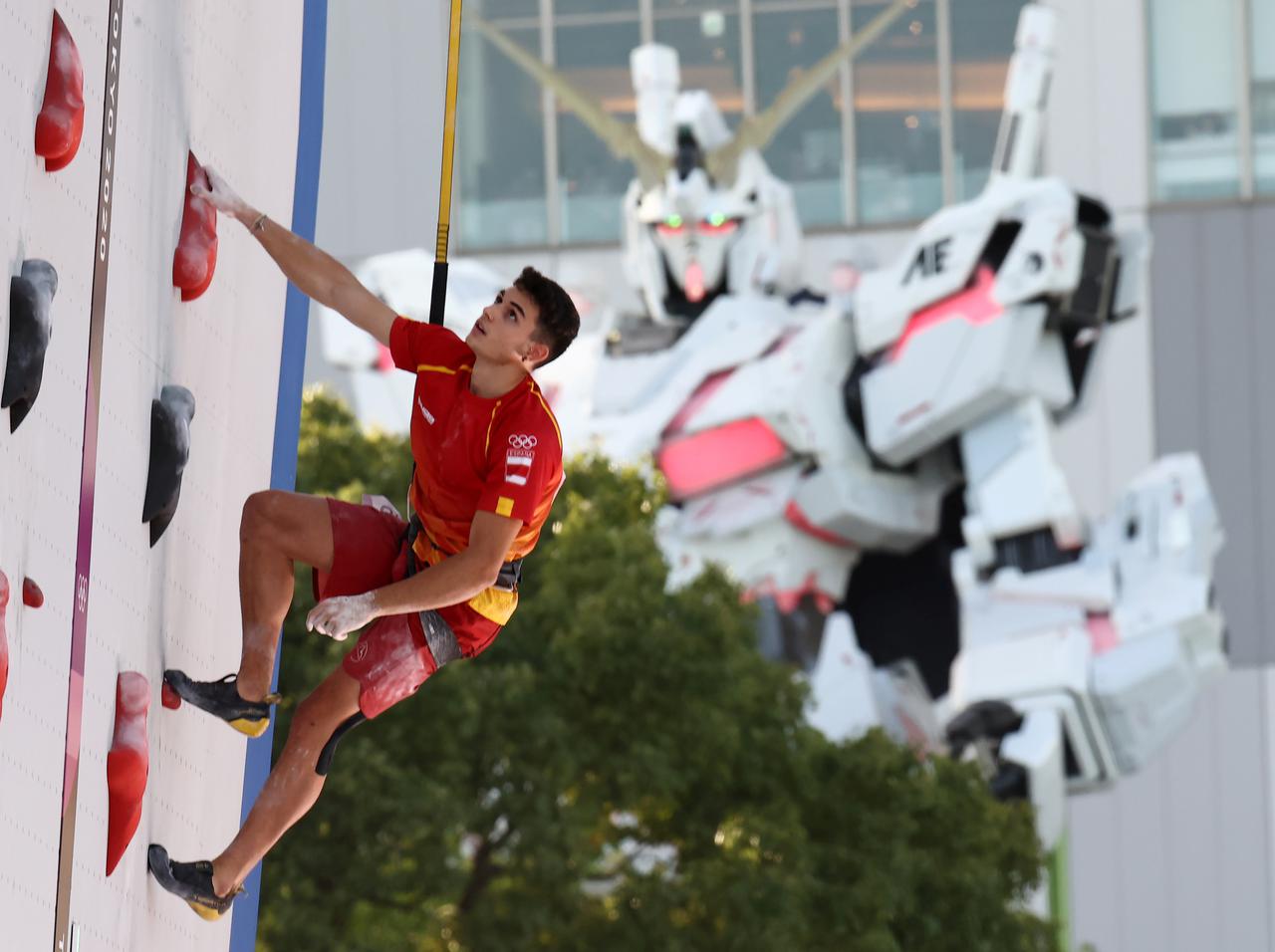 英BBC、オリンピック中にお台場の「ガンダム」を「トランスフォーマー」と間違えて怒られる