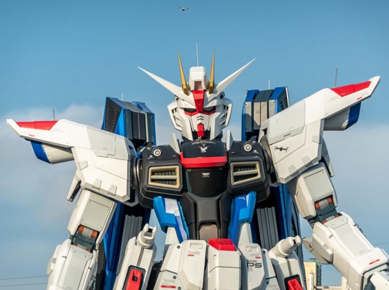 シュプリーム、ガンダムとのコラボを発表!争奪戦必至