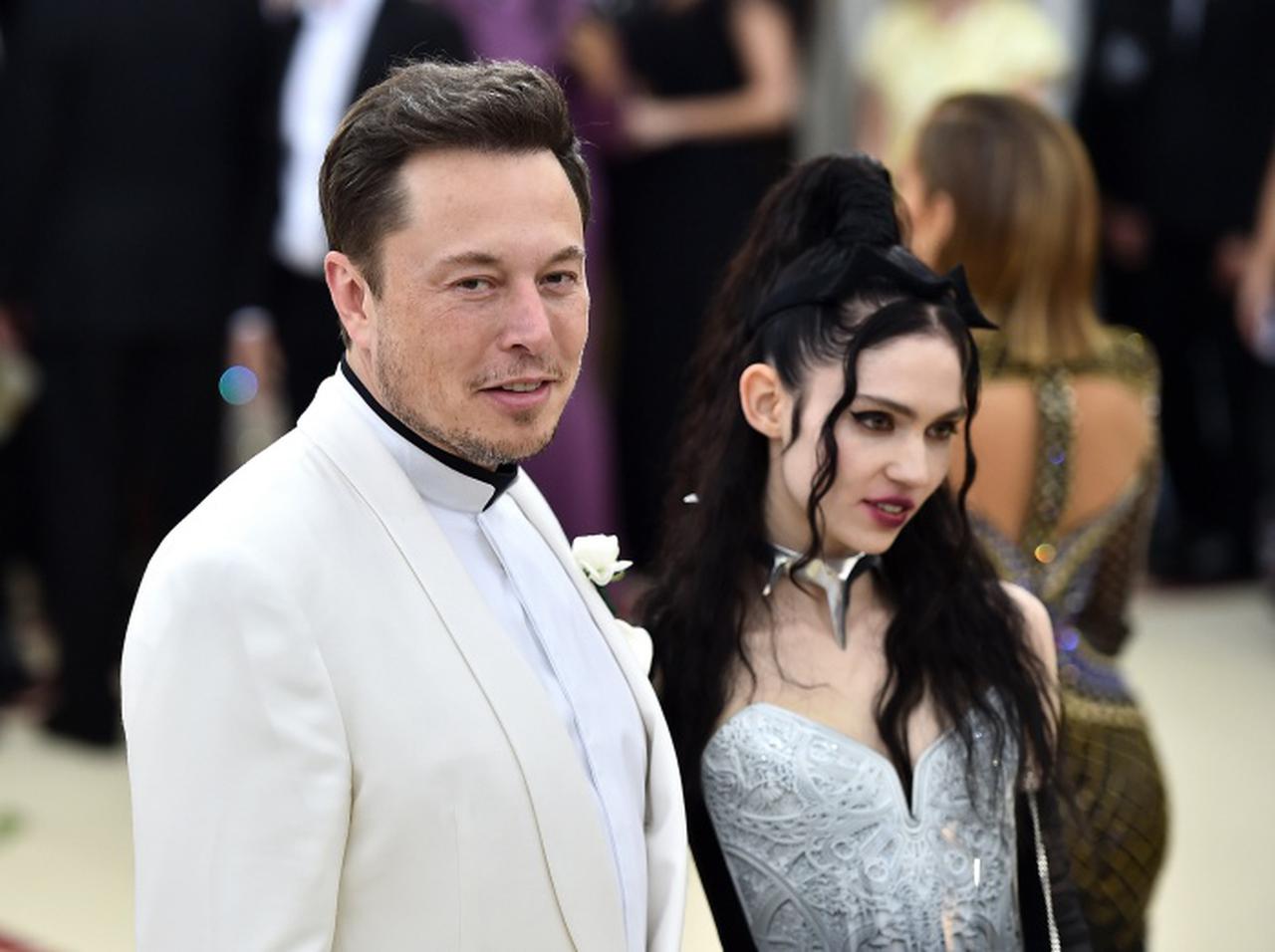 グライムスとイーロン・マスクが破局か、現在は「半別居」中