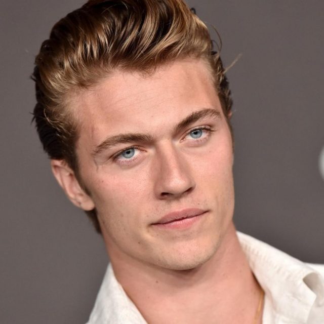 ラッキー・ブルー・スミス、23歳で3児の父親になることを発表