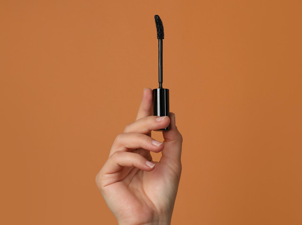 日本で買える「眉マスカラ」にプロが太鼓判!薄い眉も濃く見せられる1本とは?
