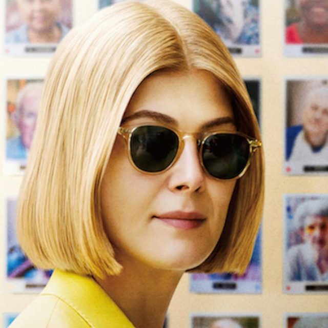 「息を呑むほど凶悪」！ロザムンド・パイクが100%共感不能な主人公を演じる『パーフェクト・ケア』の予告編に期待高まる