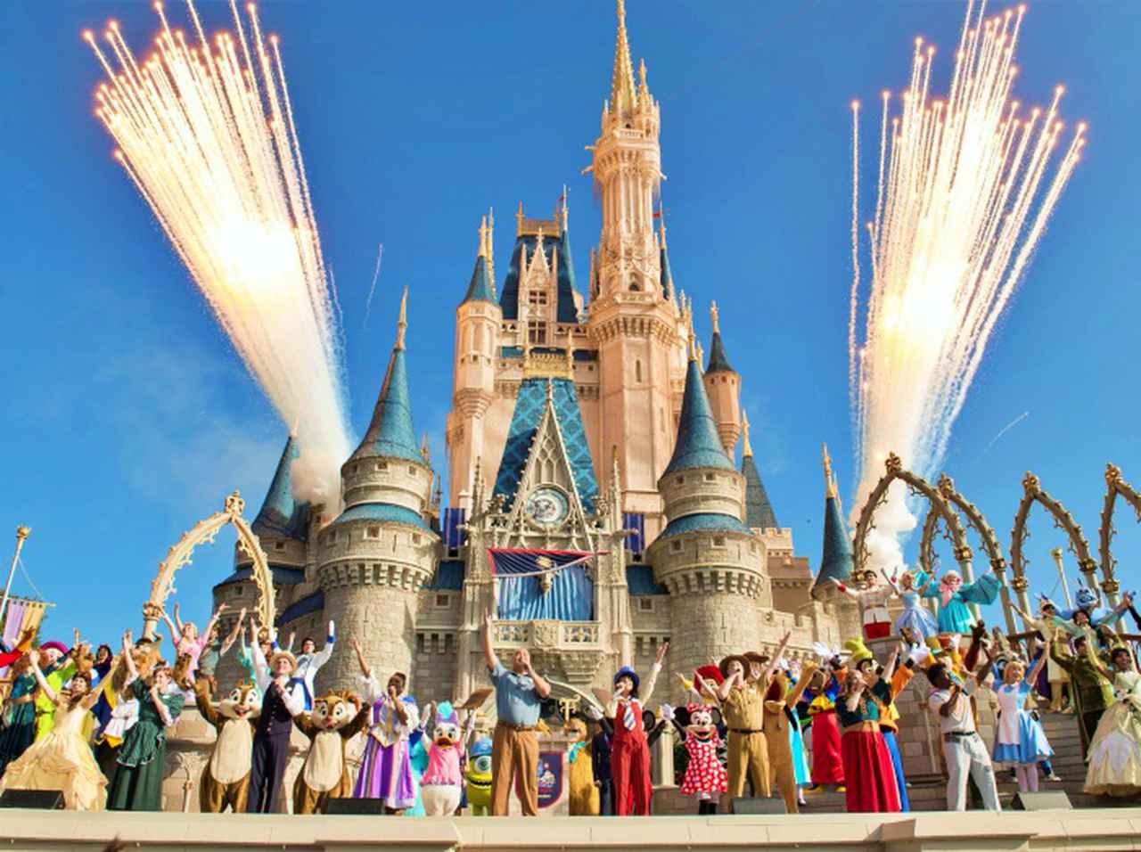 ディズニーランドでキャストがキャラクターに「黙れ」、一体何が?