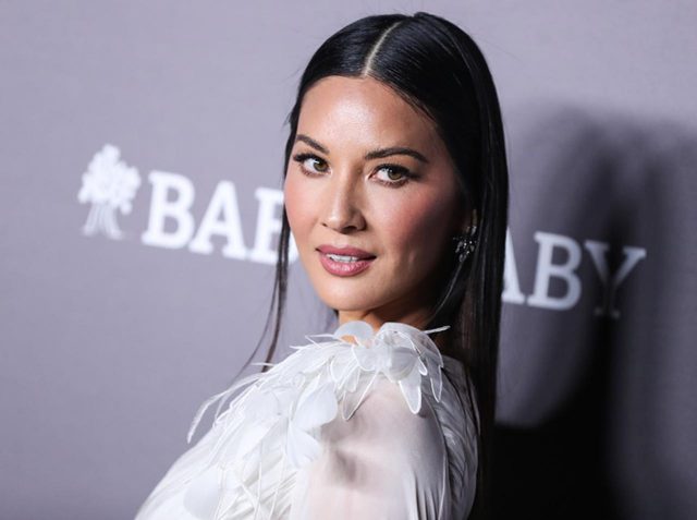 オリヴィア・マンが第1子を妊娠、お相手は交際3ヵ月のコメディアン