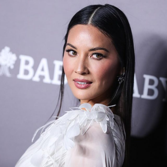 オリヴィア・マンが第1子を妊娠、お相手は交際3ヵ月のコメディアン