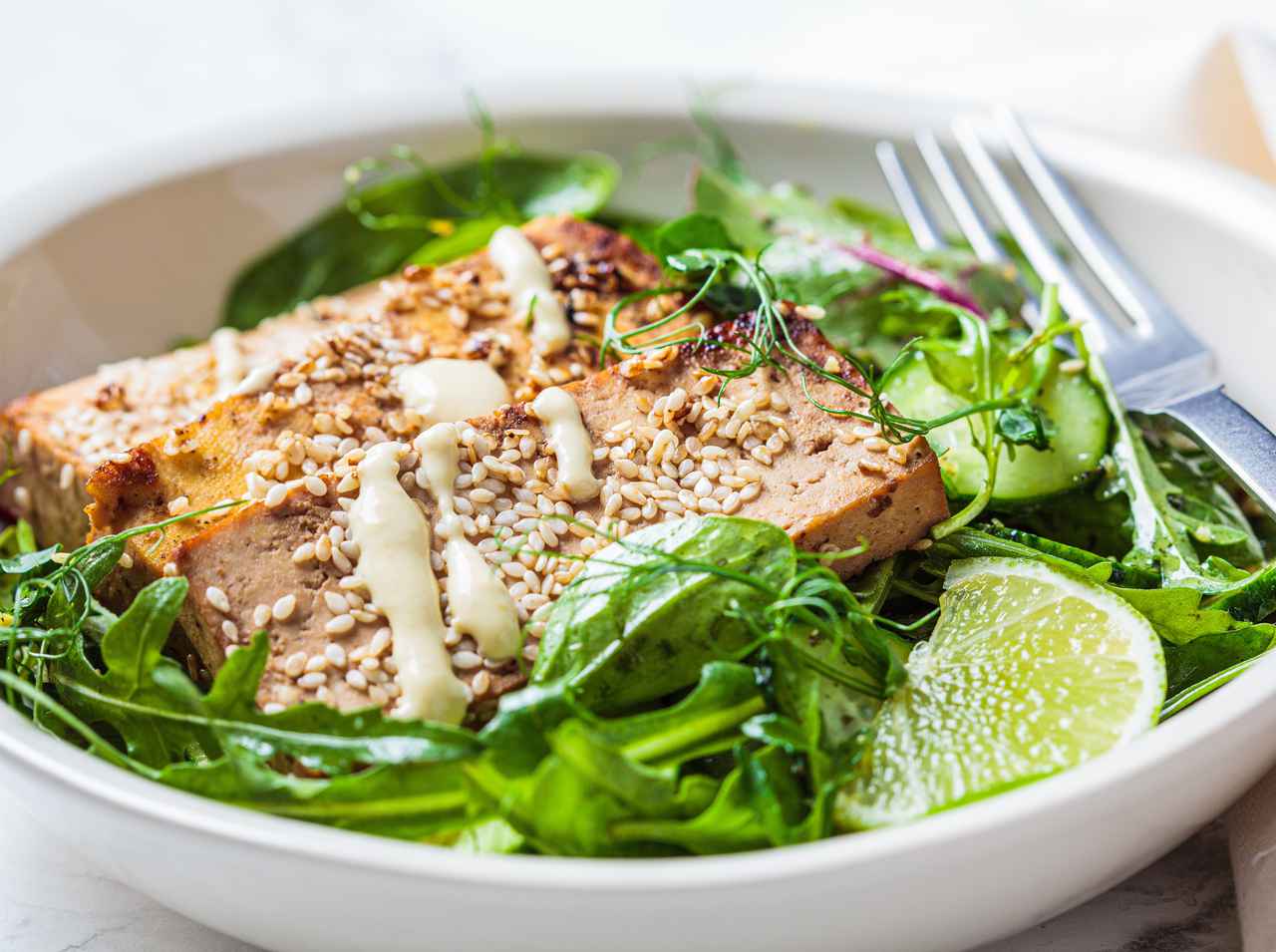 次のトレンド食品は「タヒニ」!欧米で爆売れする注目食品の魅力とは?