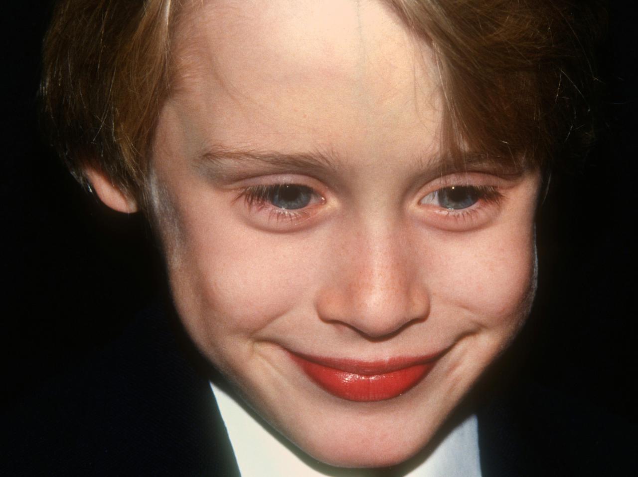 マコーレー・カルキンが子供！1991年エミー賞のアフターパーティーの写真公開