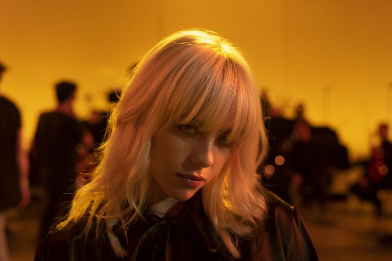 【レビュー】ビリー・アイリッシュが『ハピアー・ザン・エヴァー：L.A.へのラブレター』で綴る自分自身への愛