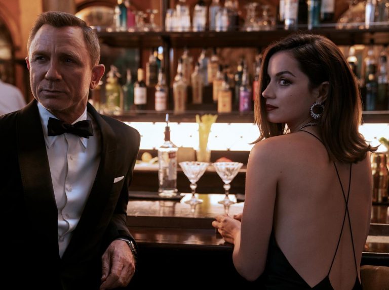 『007／ノー・タイム・トゥ・ダイ』で女性はジェームズ・ボンドの「仲間」、フクナガ監督が語る
