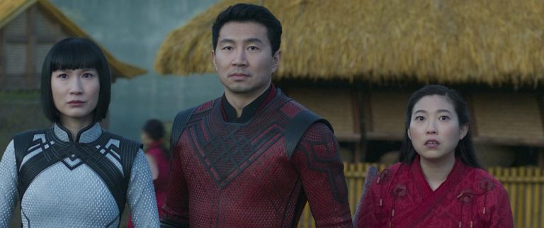 『シャン・チー』ケイティの衣装は「これまでのどんな映画でも見たことのないようなもの」！オークワフィナが太鼓判