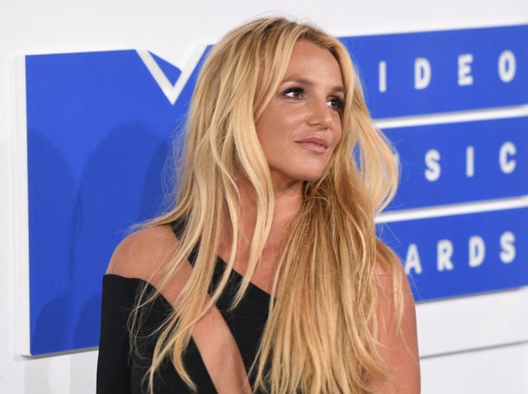 「#FreeBritney」がついに現実に！ブリトニー・スピアーズが13年越しに父ジェイミーの後見から解放へ
