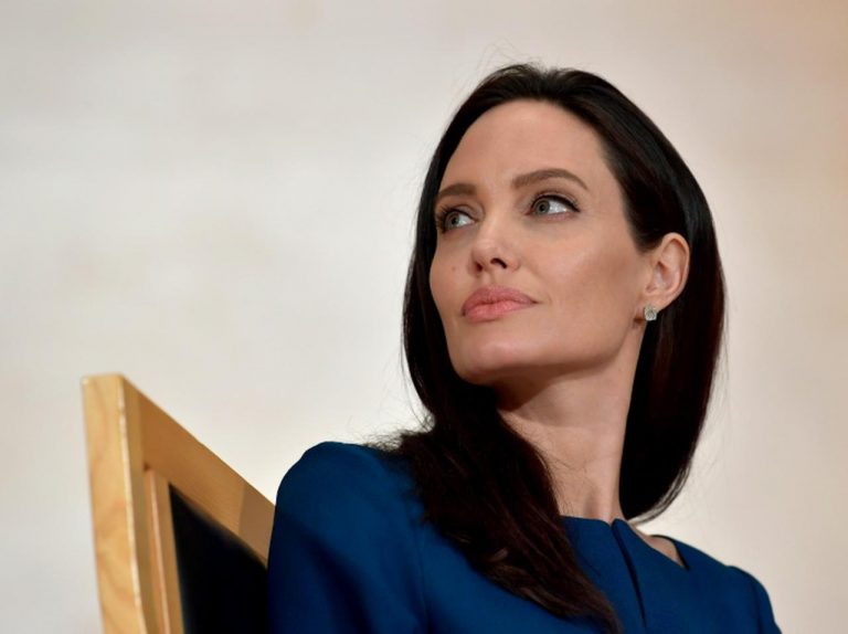 アンジェリーナ・ジョリー、医師による性的暴行事件で証言をした女子体操選手らを称える