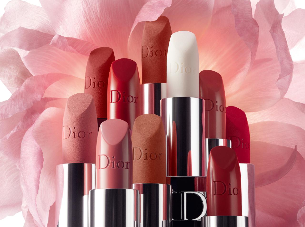 ディオール初、唇をケアするフローラル ケア バーム リップスティックが登場