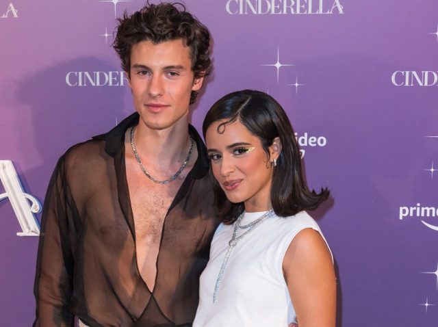 カミラ・カベロ&ショーン・メンデス、「現代版シンデレラ&プリンス・チャーミング」な2ショットを披露