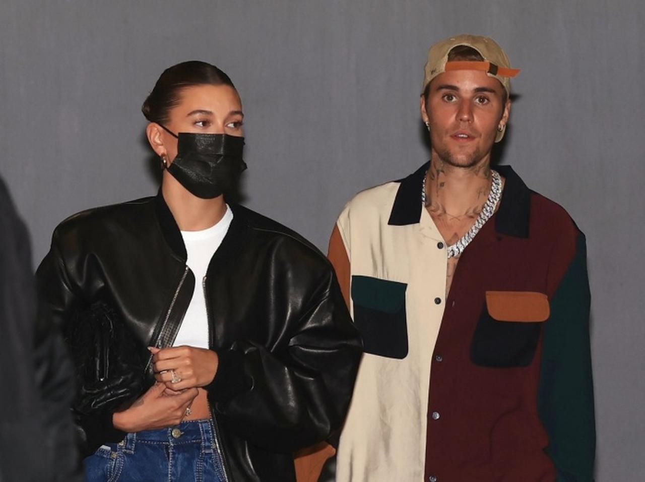 ジャスティン・ビーバー、最近のお気に入り「寿司パーク」で妻とデート