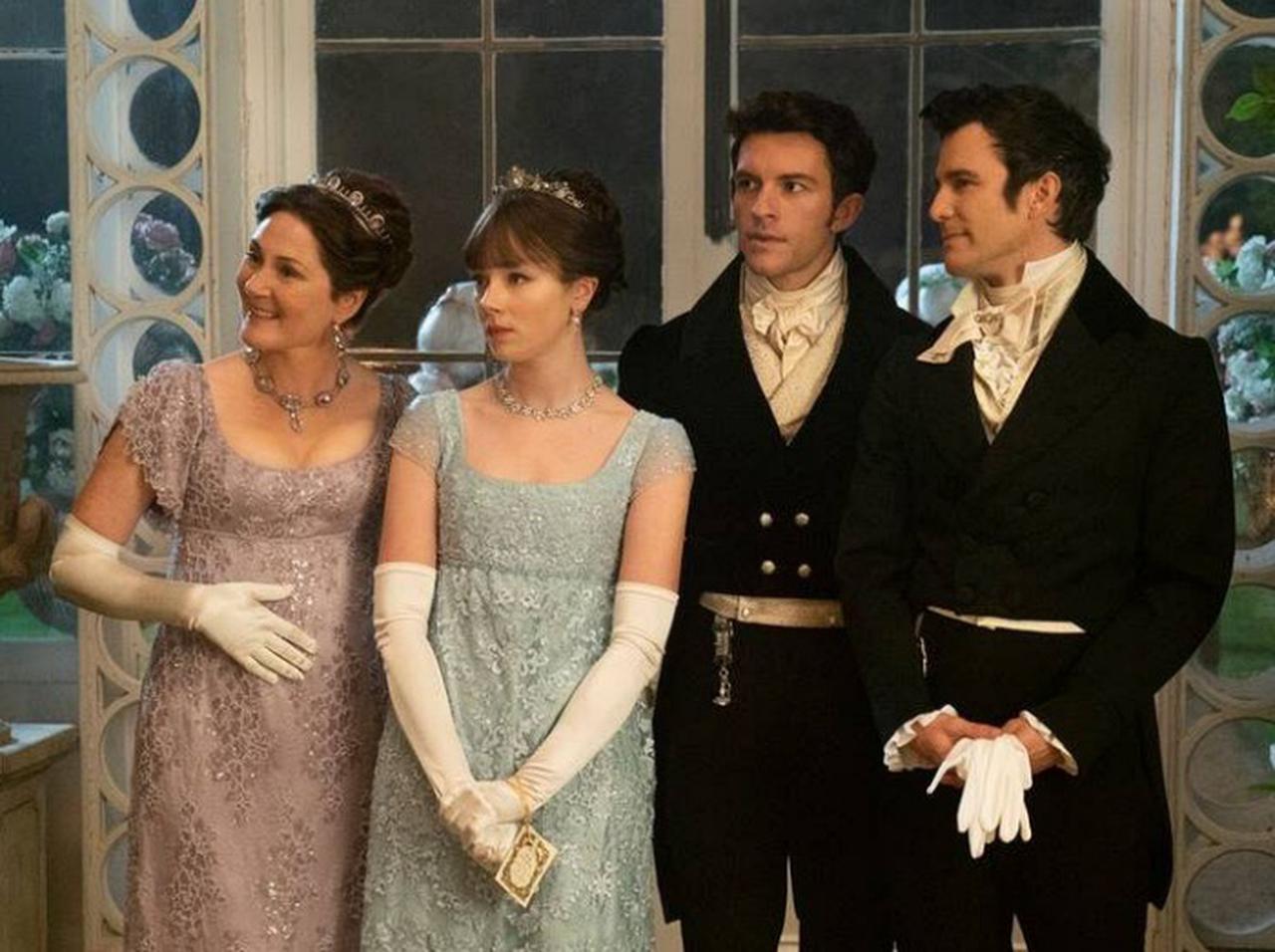 『ブリジャートン家』シーズン2の場面写真がついにお披露目!新たな恋の予感にキュン