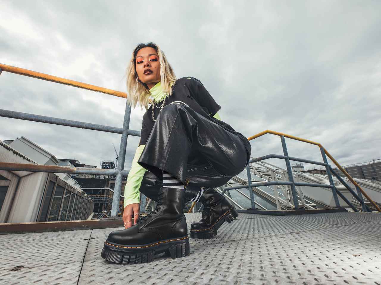 ドクターマーチン、新たに進化した最新厚底コレクション「AUDRICK」誕生