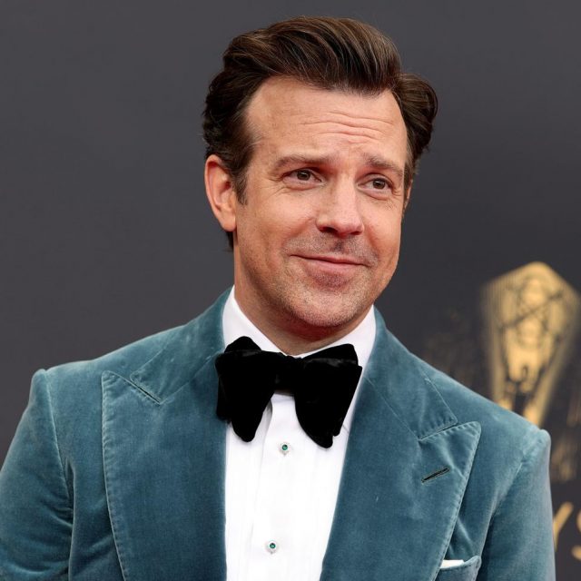 『テッド・ラッソ』ジェイソン・サダイキスの「イメチェン」にファンが沸く【エミー賞】
