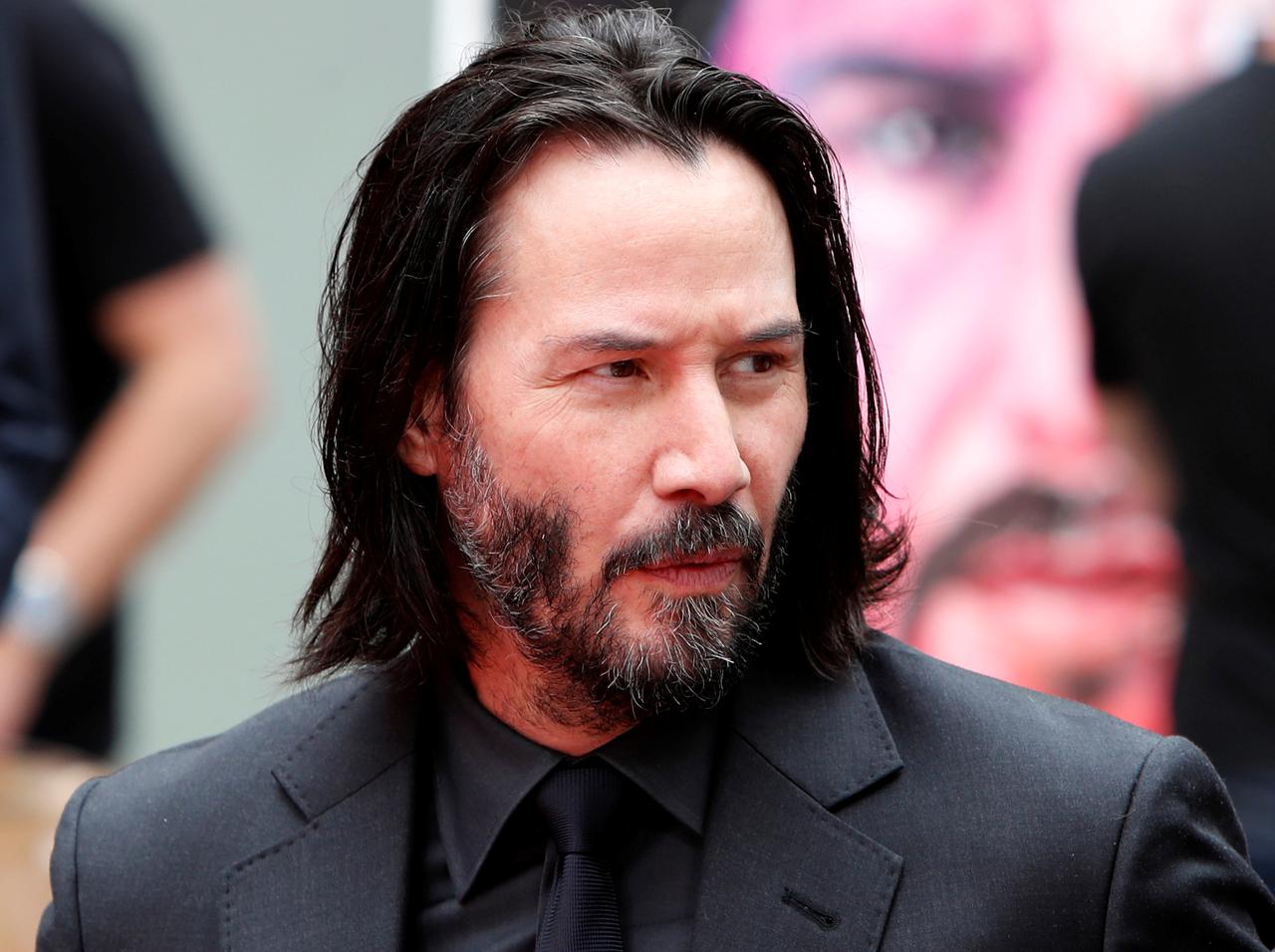 キアヌ・リーブスの「なりすまし詐欺」がSNSで大量発生、70代の女性が騙される