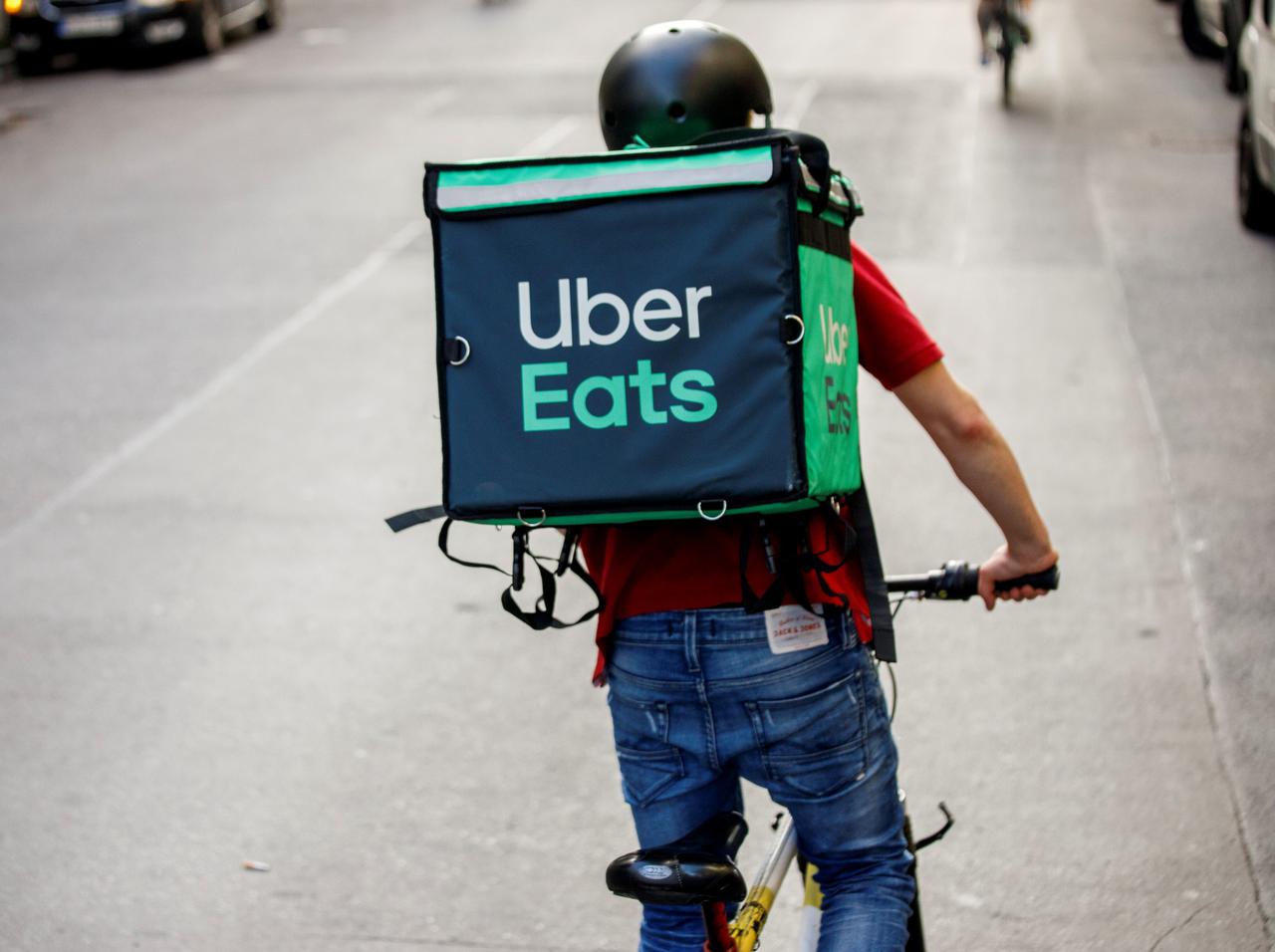 届けにきたウーバーイーツ配達員に「こんな言葉」を言うと…なにが起こる?