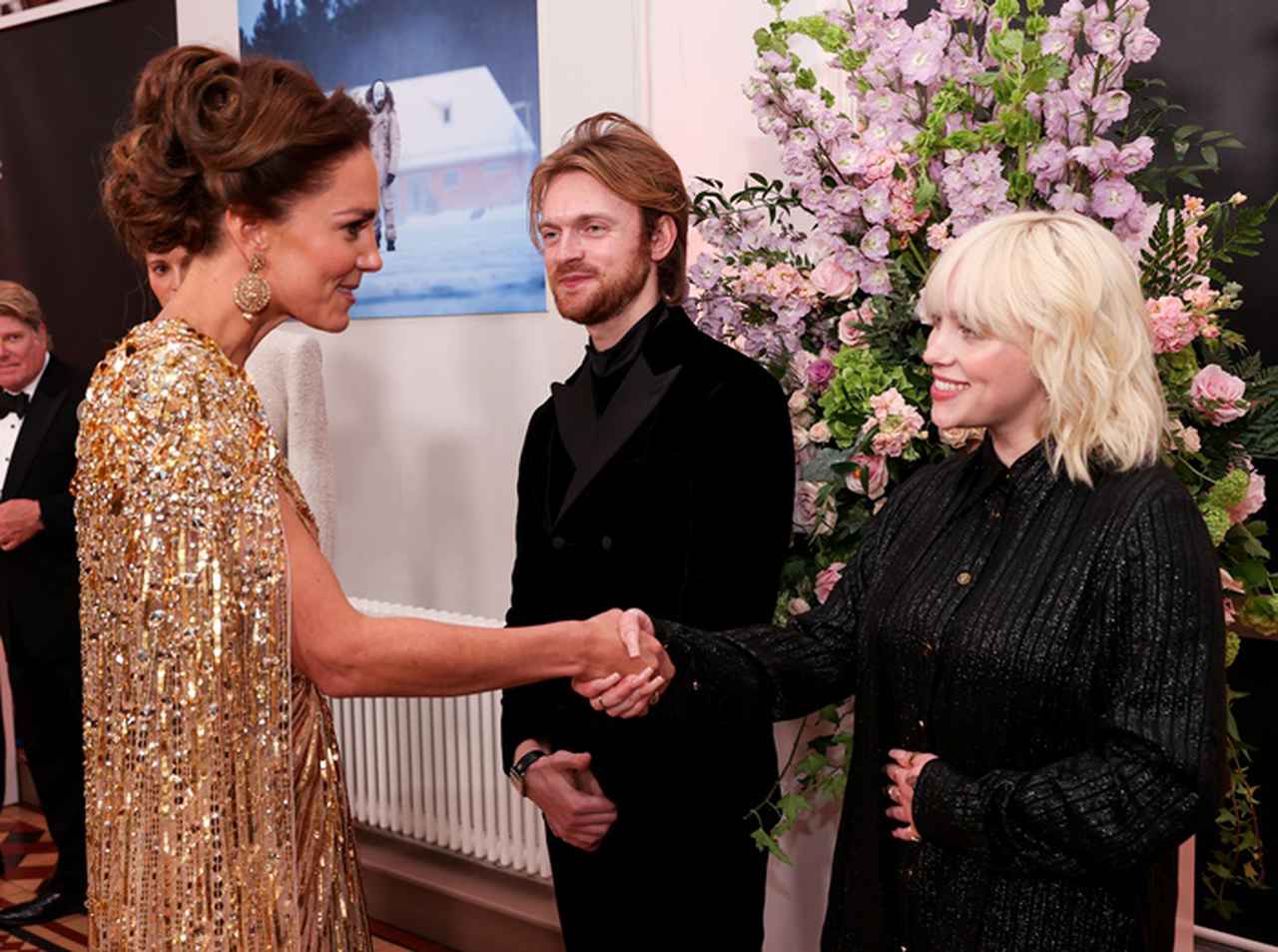 「彼らはとてもフレンドリーで面白かった」、ビリー・アイリッシュが語る英王室メンバーの印象