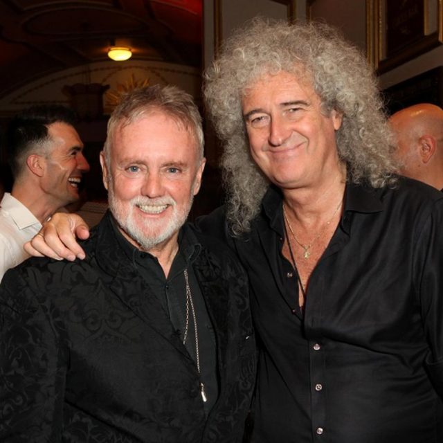 ロジャー・テイラーのソロコンにブライアン・メイが乱入！クイーンの楽曲を演奏